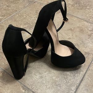 Shoodazzle black platform heels